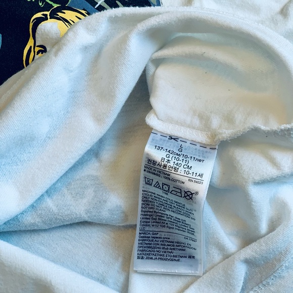 ⚡️2/$25⚡️GAP x Marvel Boys’ Avengers Tee - Picture 4 of 5